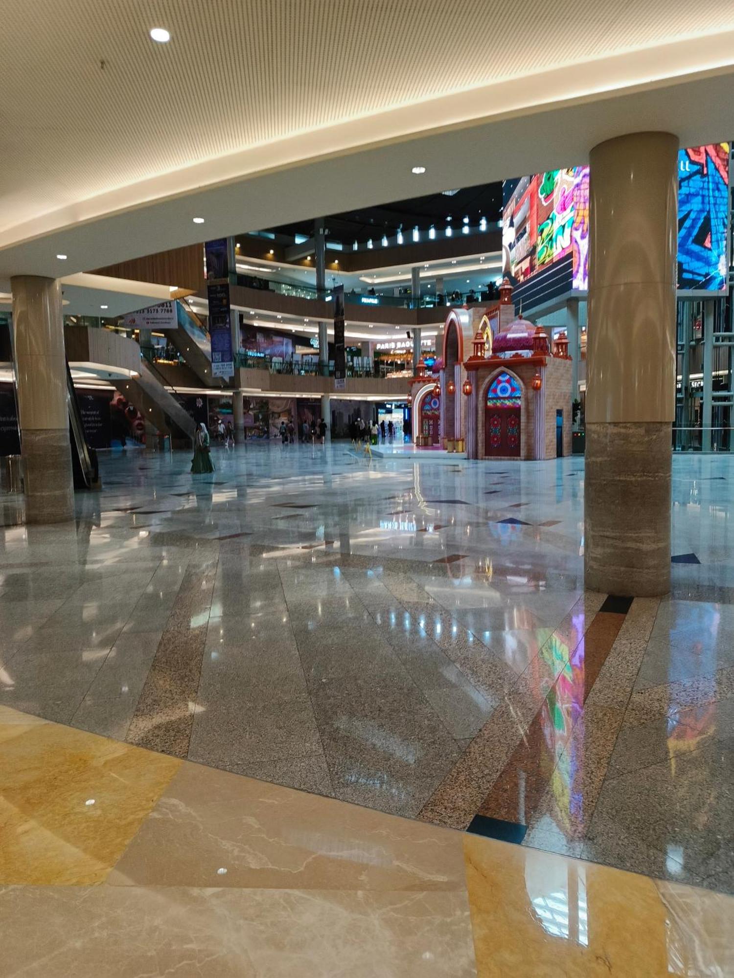 B Blue Hotel 玛琅 外观 照片